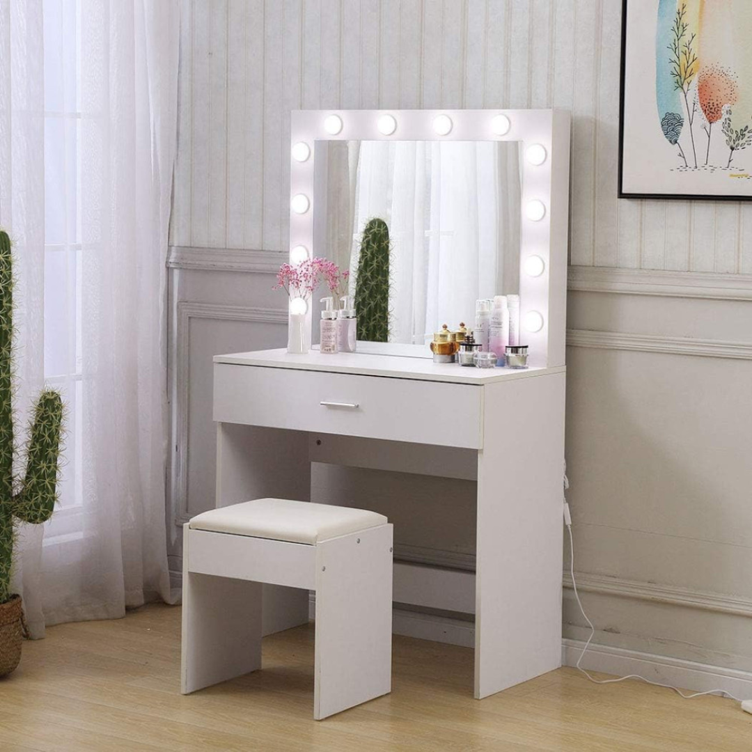 Larix sto za šminkanje sa LED sijalicama i tabureom